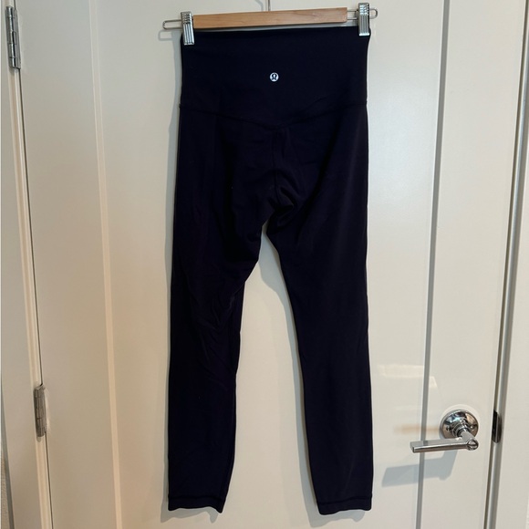 Lululemon Leggings - size 4 - Picture 2 of 6